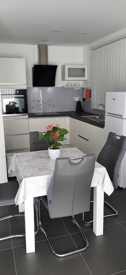 Seaview Apartments Hoja Izola Exterior photo